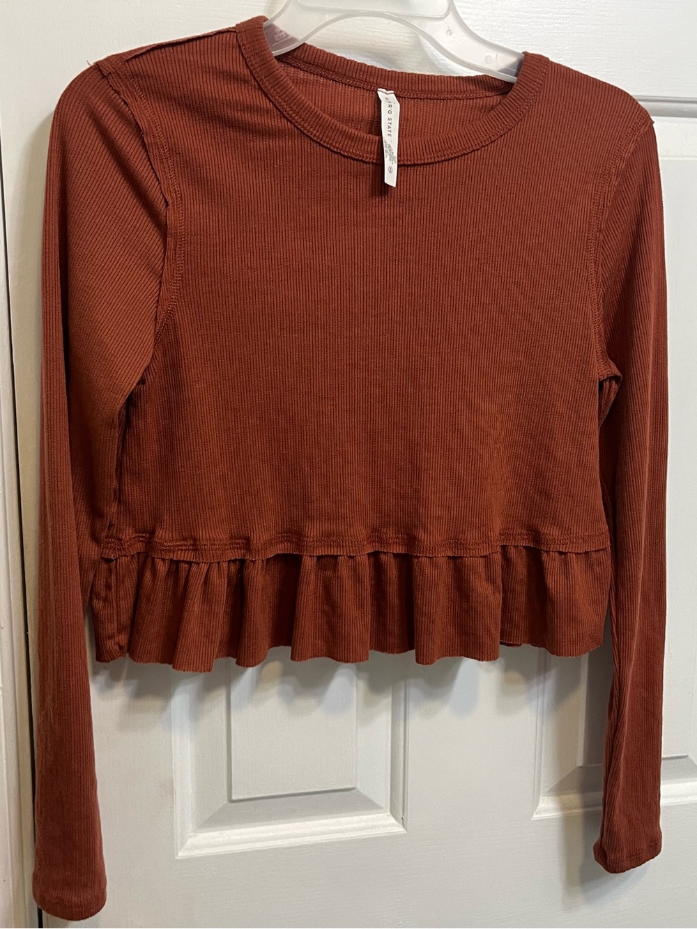 Altar’d State Rust Ribbed Ruffle Hem Long Sleeve Top XS